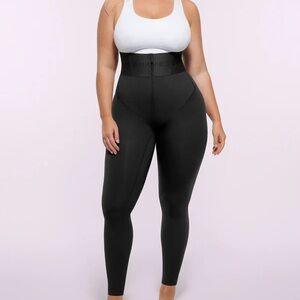AirSlim®High-Waisted Full-Length Shaping Leggings
